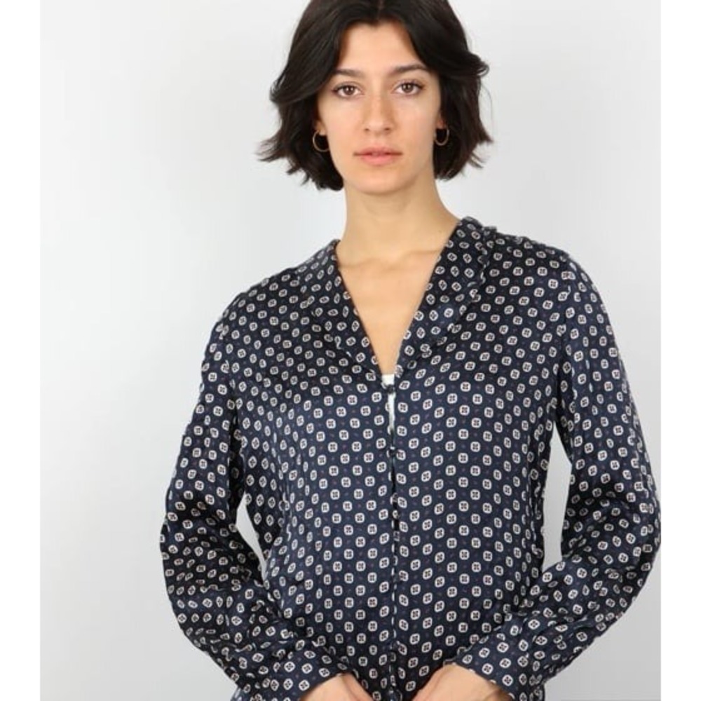 Frame silk long sleeve geometric pattern blouse size small - Picture 6 of 9